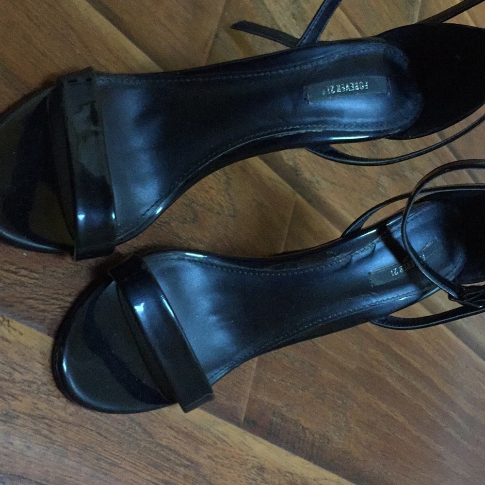 Black forever 21 strappy heels